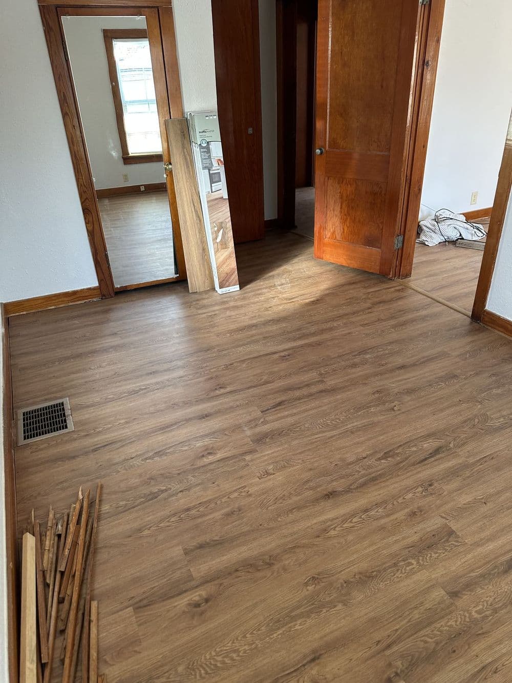 Gallery photos for Hardwood Floor Installation: Image #9